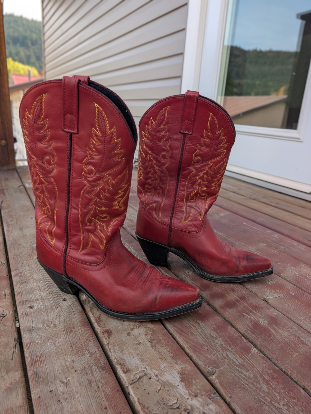 Laredo Snip Toe Cowgirl Boots